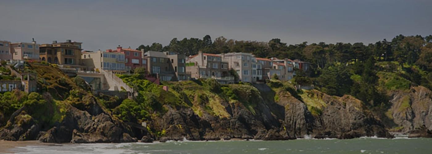 View of homes along Seacliff